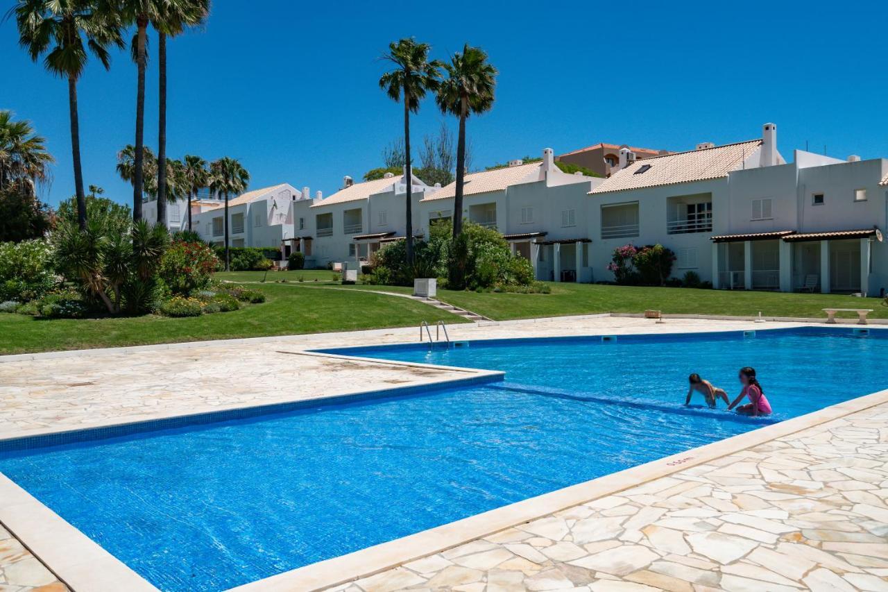 Beach Villa With Ocean View And Rooftop Cinema Guia  Kültér fotó