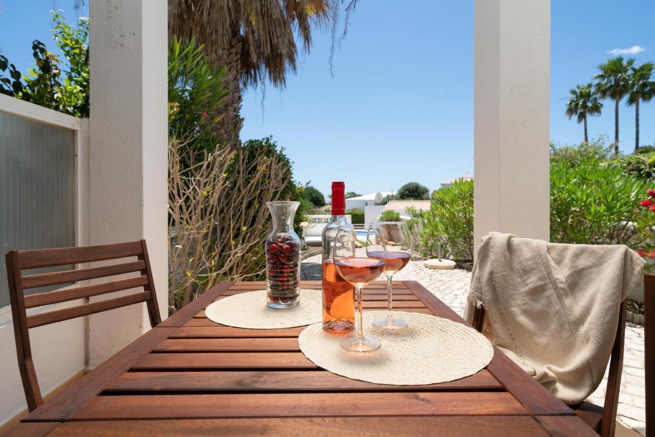 Beach Villa With Ocean View And Rooftop Cinema Guia  Kültér fotó
