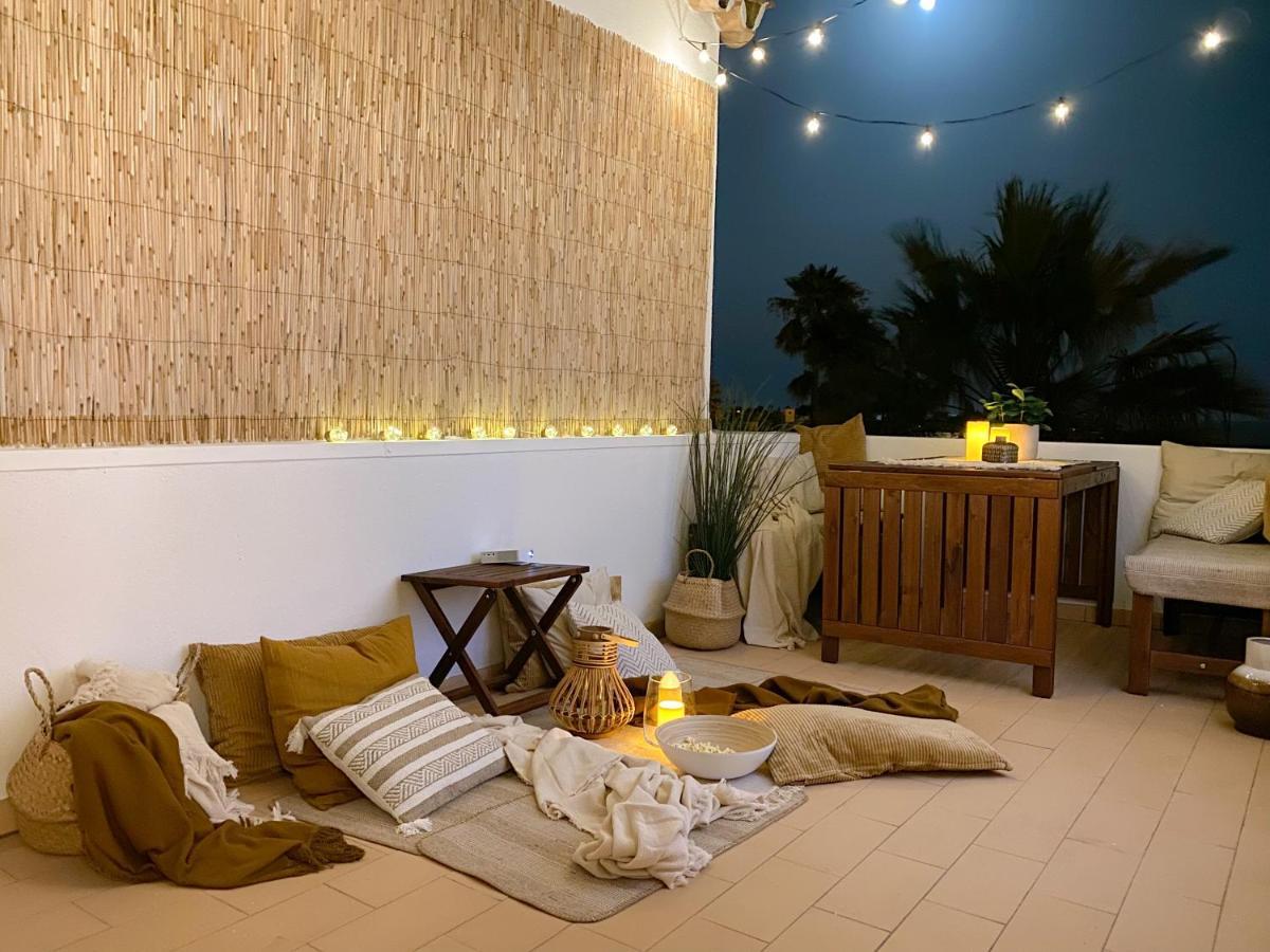 Beach Villa With Ocean View And Rooftop Cinema Guia  Kültér fotó